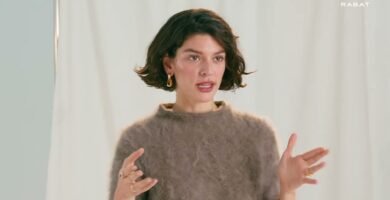 Consejos para combinar cómo combinar joyas de oro con tu outfit que combinan con cualquier outfit