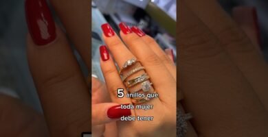 Consejos para combinar anillos de oro para mujer sin gastar de más