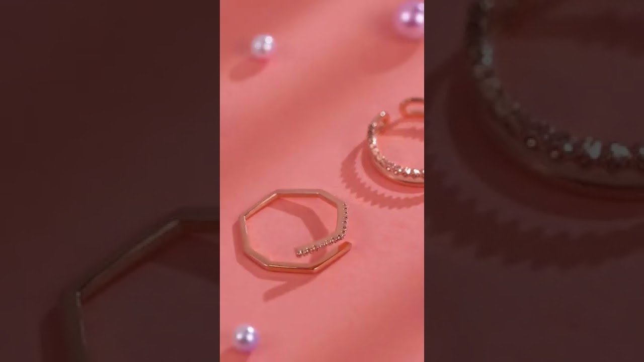 Ideas para regalar joyas minimalistas en oro para mujer para cada etapa de la vida